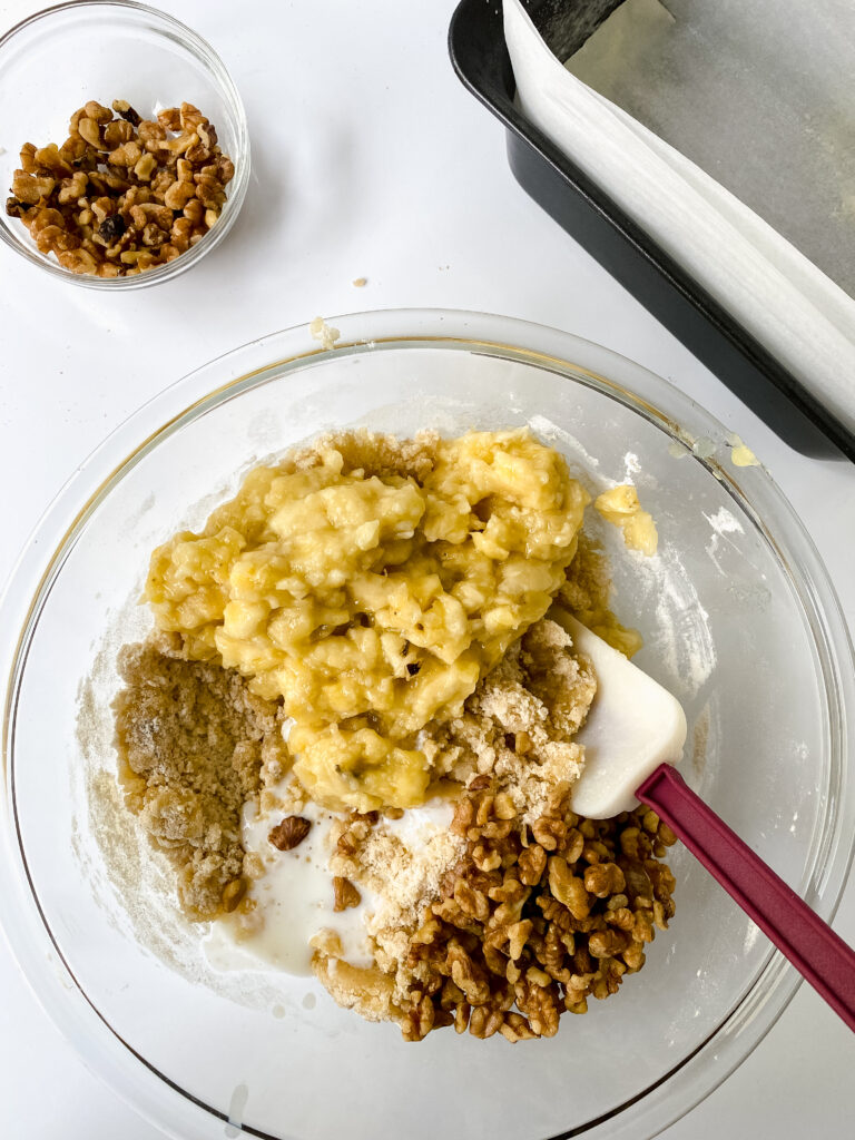 How To Make Copycat Starbucks Banana Bread